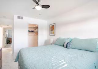 Oasis Waterfront Treasure Island Apartment with Patio Dock and Johns Pass - 5