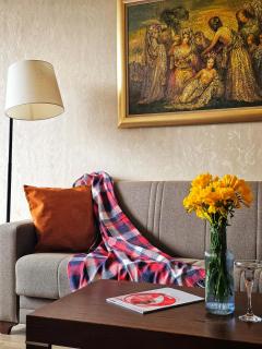 Chic 1BR Cascade Views & Near Opera - Erevan - 3