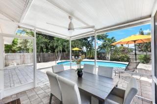 NEW Coral Reef Retreat Vanderbilt Beach 3BR, 2BA Private Pool - 8