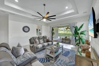 Pelican Place 4BR Naples Park Home w/ Private Pool Near Beach - 5