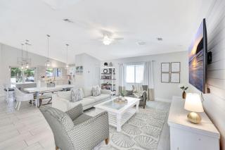 Magnolia Manor 4 bdrm Private Heated Pool Vanderbilt Beach & Mercato - 4