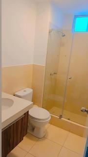 Departamento con cochera - Condominio Las Flores - 3