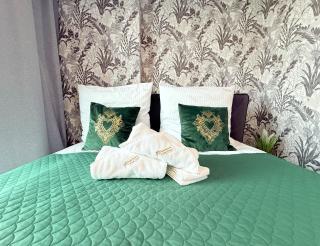 Sky Apartments Wola Tower - 6