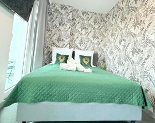 Sky Apartments Wola Tower - 2