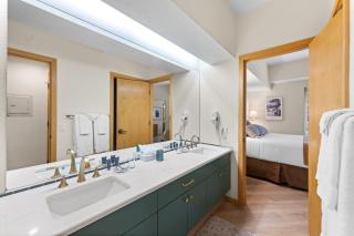 Palisades Tahoe Lodge Rentals One Bedroom #120 - 7