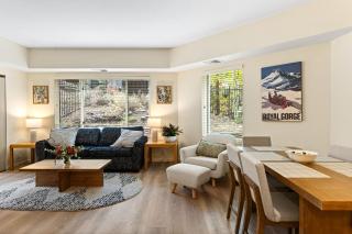 Palisades Tahoe Lodge Rentals One Bedroom #120 - 6