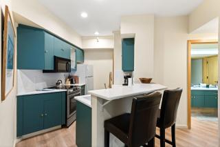 Palisades Tahoe Lodge Rentals One Bedroom #120 - 2