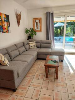 Maison zen dans jardin tropical - 0