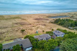 Elk Ridge - Lux oceanfront family retreat - 0