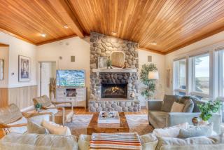 Elk Ridge - Lux oceanfront family retreat - 3