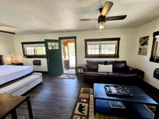 The Loose Moose Cabin #11 At Downtown Grand Lake - 3