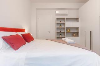 Center Retreat Private Room with Shared Bath - 2