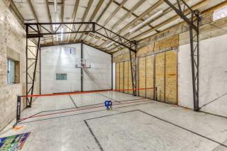 Whispering Pines - Cabin w hot tub - 8