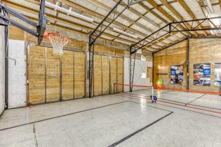 Whispering Pines - Cabin w hot tub - 6