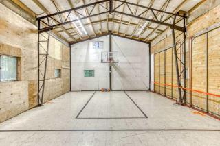 Whispering Pines - Cabin w hot tub - 5