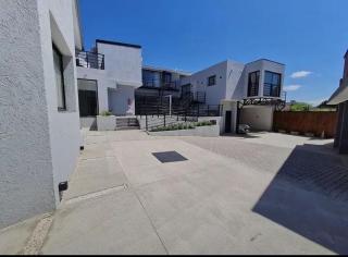 Monoambiente en el centro de la falda - 8