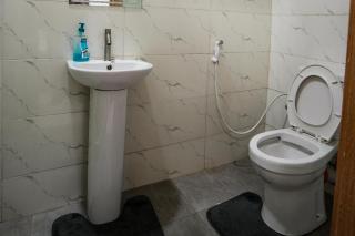 Amis Space - 3 Bedroom Apartment in Surulere, Lagos - 3