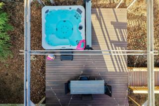 Chateau Relaxeau Game Room Hot Tub Fire Pit - 4