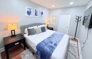 3 bedroom near O'Hare Airport- King bed 1 Story - 5