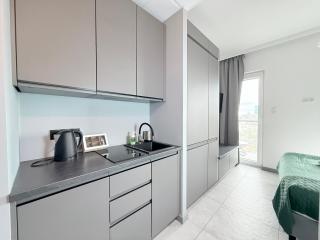 Sky Apartments Wola Tower - 7