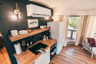 Luxuring Glamping Tent - The Dog Wood - Near Tryon International Equestrian Center - Wheat Creek Outpost - 1