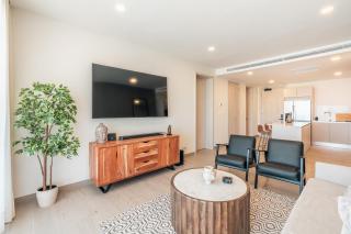 BRAND NEW! Stylish Stay in Vermare C7 - 3