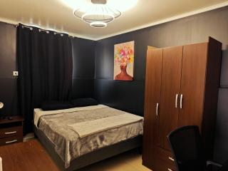 Apartamentos y Habitaciones Privadas - 1