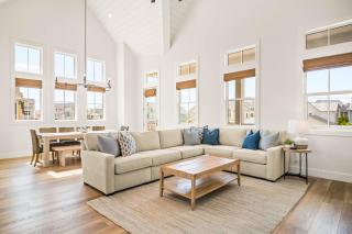 Beaches and Cream 210 DEW - 9