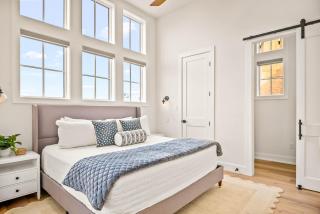 Beaches and Cream 210 DEW - 6