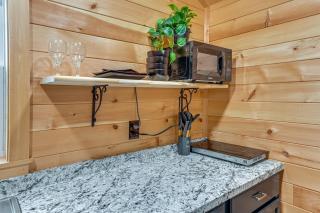 5 Mi to Wine Trails Finger Lakes Tiny Home - 1