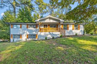 Ranch Style Luxe Game Room & Fire Pit Free Wi-Fi - 0