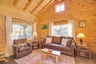 Northwoods Nature Escape! Lakefront Hayward Cabin - 5