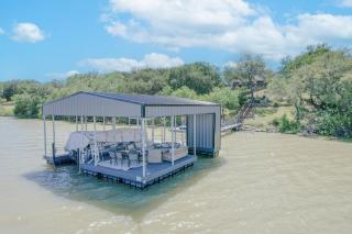 Dock and Private Pool Lake Palo Pinto Retreat! - 0