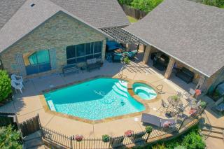 Dock and Private Pool Lake Palo Pinto Retreat! - 9