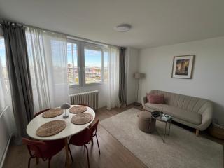 Sassy - Belgrado - 0