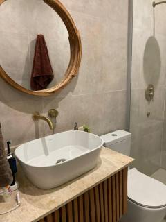 Bali Style Vila with pool near the beach - 8