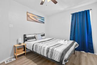 Modern 3BR Stay with Large Parking Pet Friendly - 2