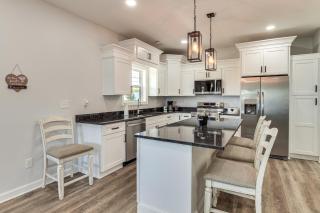 Tullahoma Whiskey Trail Base with Yard and Fire Pit - 6