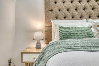 Urban Luxe Stay - 5 Min to Gautrain & Parking - 3