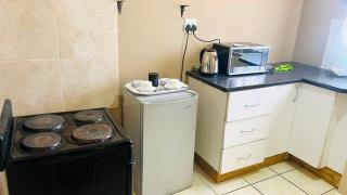 Serene Guesthouse - 8