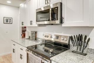 6 Mi to Outdoor Rec Pet-Friendly Phoenix Casita! - 1