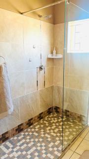 Serene Guesthouse - 3