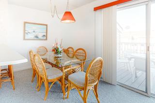 Hidden Harbour 315E - 7