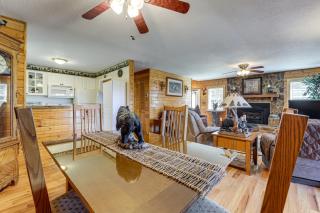 Million-Dollar Mtn Views Cozy Home in Franklin! - 2