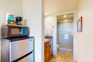 Maui Banyan Q408A - 4