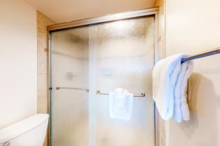 Maui Banyan Q408A - 3