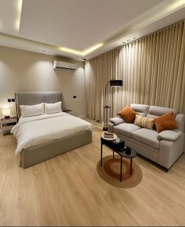 13A Distinctive Studio - 7