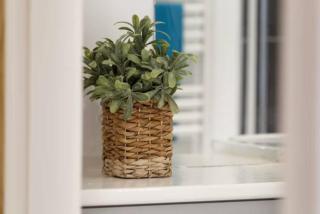 Warrington Stylish Home on Bluebell Road - 1