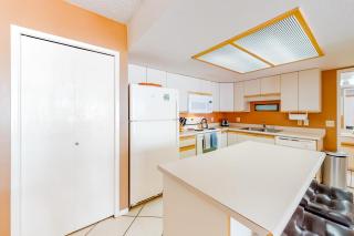 Maui Banyan P302 - 3