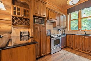 Fiddler Lake Resort Bear 22 - 5